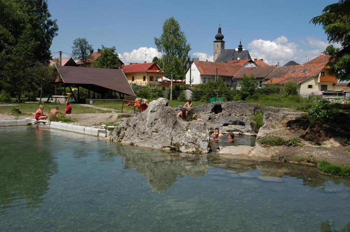 Chata Vypo Liptovský Ján Esterno foto